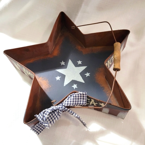 Americana Home Decor Faux Rusty Star - Picture 1 of 7